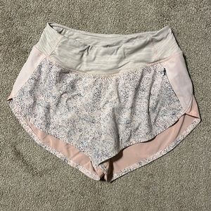 Outdoor Voices Hudson 2.5" Short